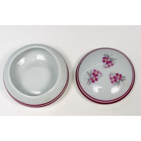 VTG LIMOGES France White Porcelain Round 2" TRINKET BOX Pink Flower Floral EUC - Picture 3 of 4